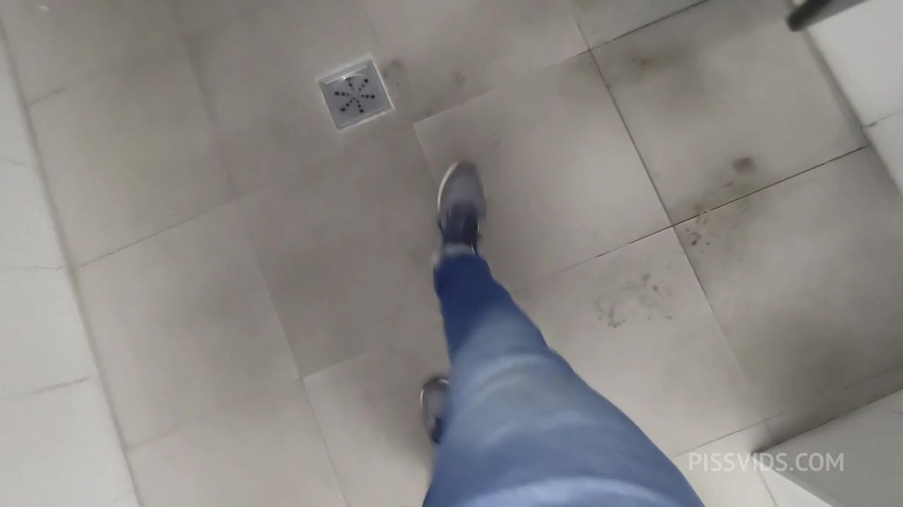 Viciado em Banheirao - PissVids