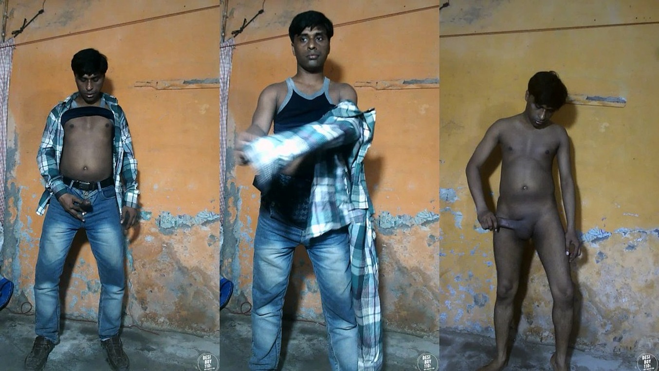 boy getting naked infront of cam - PissVids
