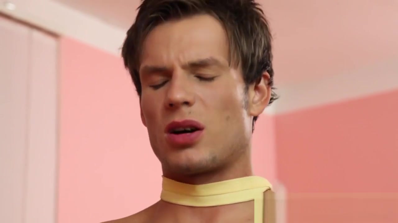 Real Office Twink Cum Facializes