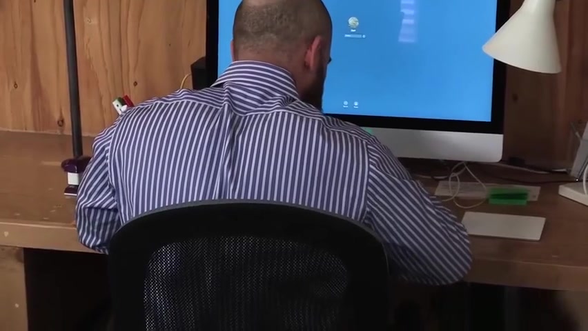 Tatted stepdaddy barebacks teen 18+ stepson on office table