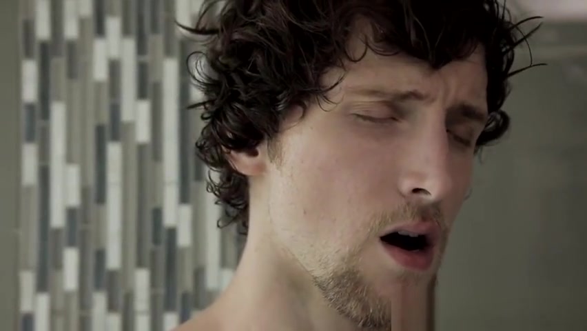 Showering twink gets rawdawged and facialized