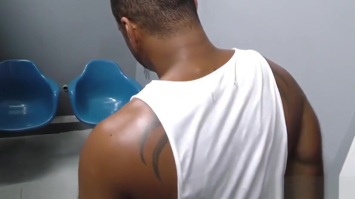 White guy finds gay lover at a glory hole