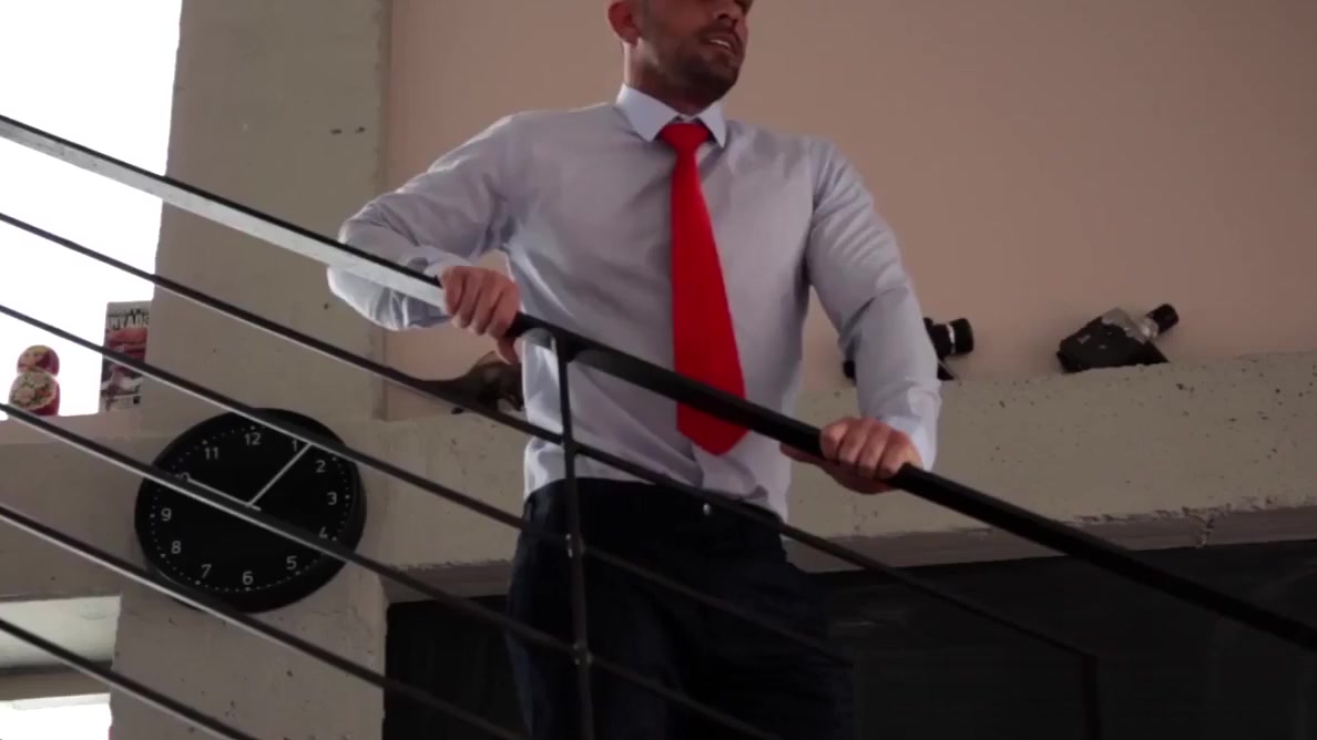 Muscled officehunks oral fun outdoors