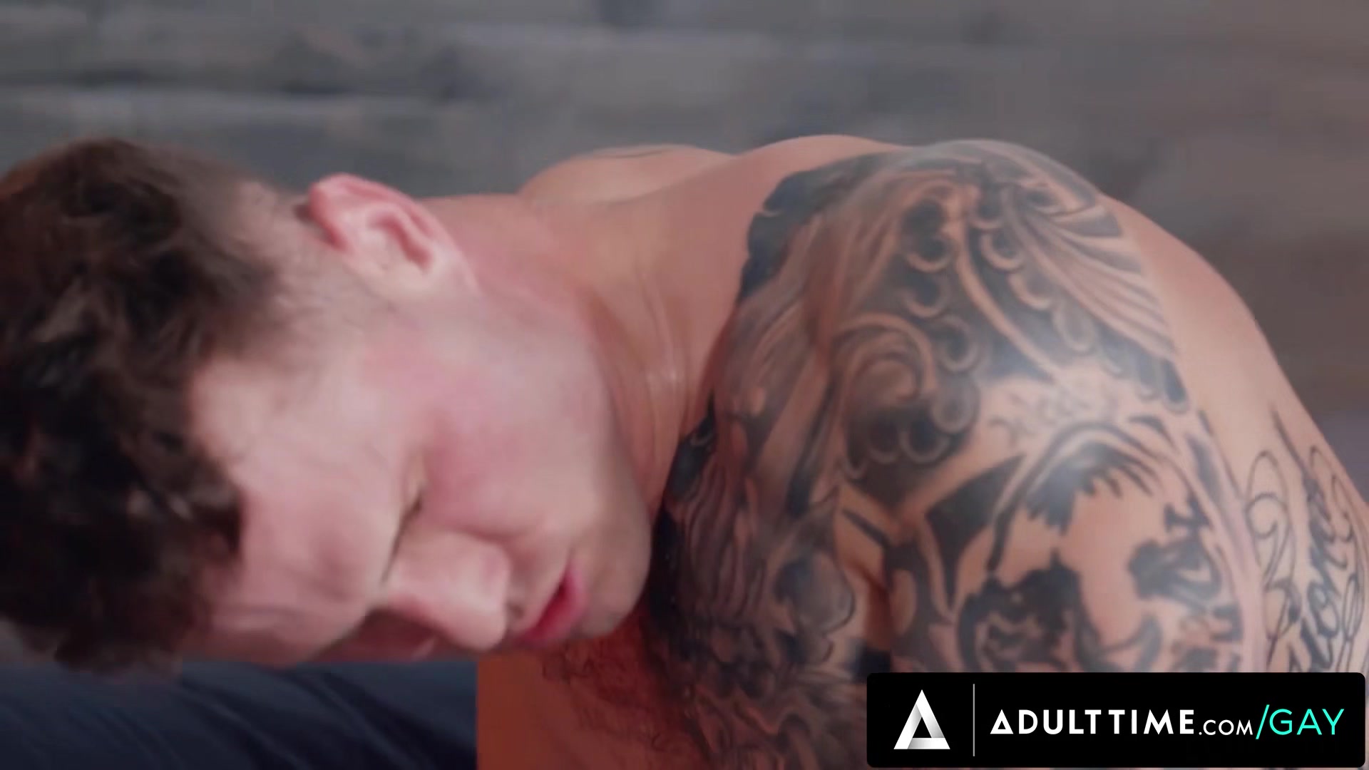 HETEROFLEXIBLE - Jeremiah Cruze Destroys Military Rival Blain O'Connor's Ass In Their Sergeant's Bed