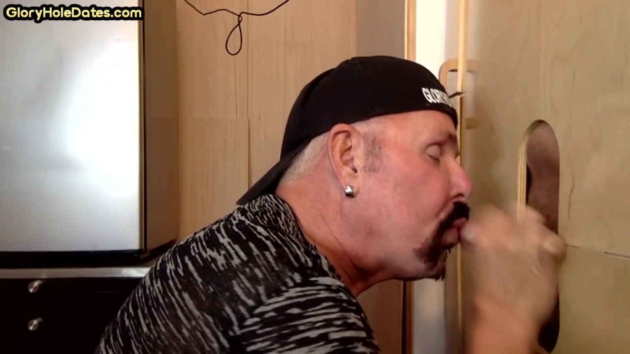 Gloryhole BJ loving gaydaddy sucks cock in amateur video