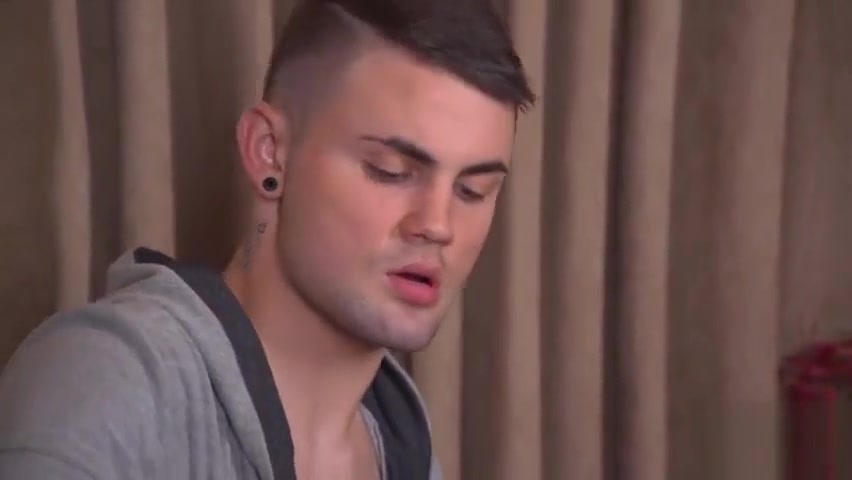 Oiled twink gets tugged on the massage table