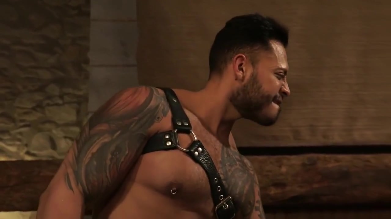 extreme fisting with Viktor Rom & Devin Franco