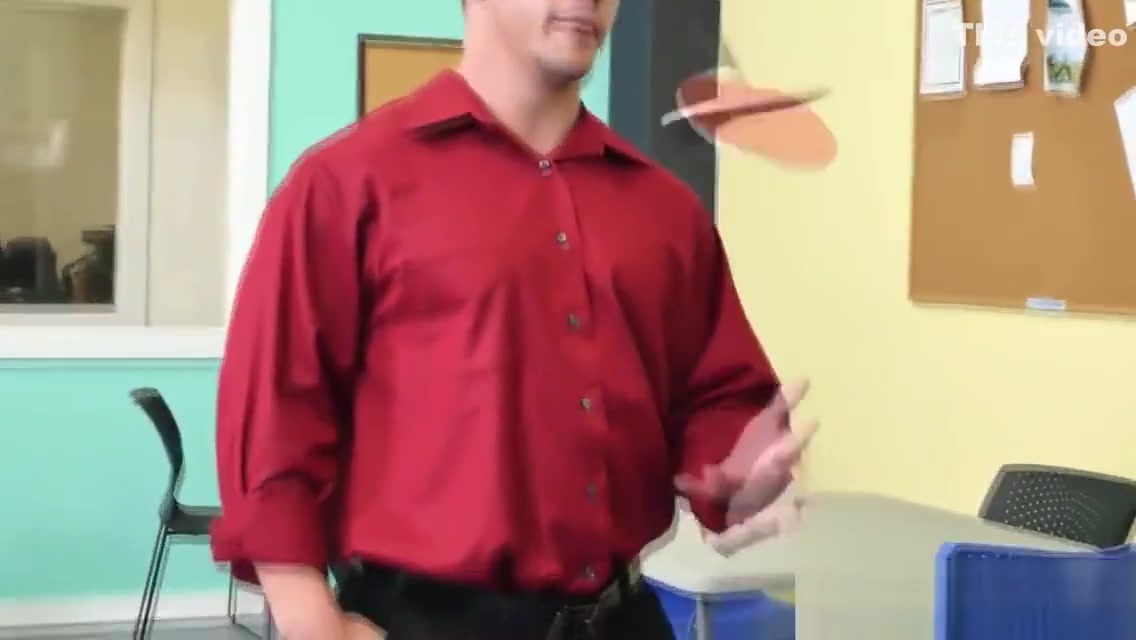 Office stud buttfucked after table tennis