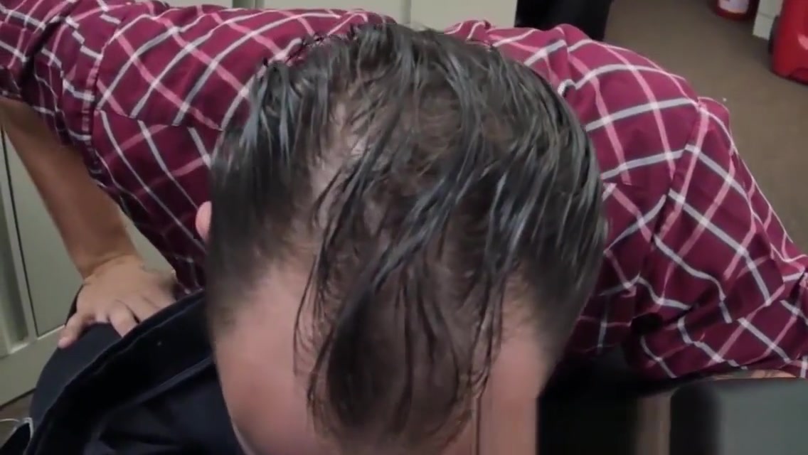 Bearded casting straighty assfucked by agent