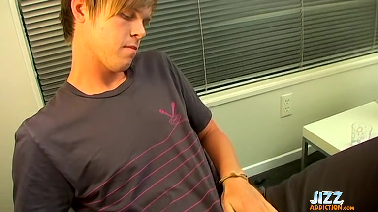 Yummy Cum With Colby Bonds - Colby Bonds