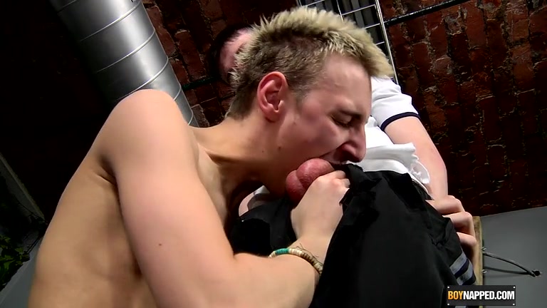 Matt Schooled In Cock Sucking - Matt Madison And Reece Bentley