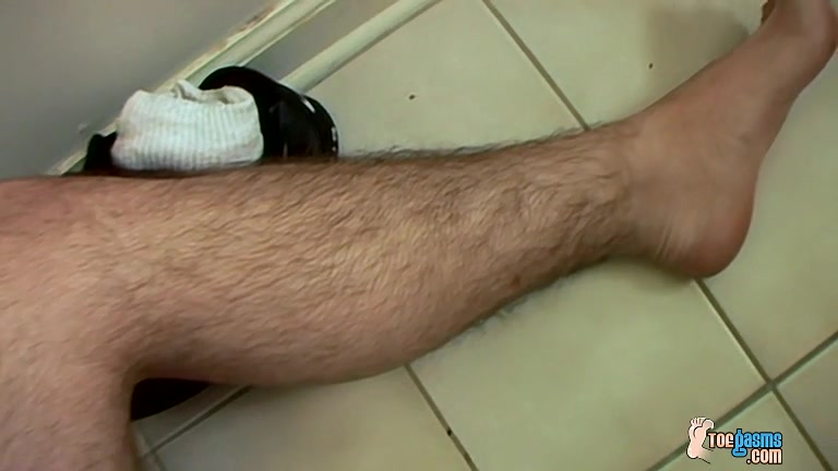 Sporty Boys Stinky Feet - Cage
