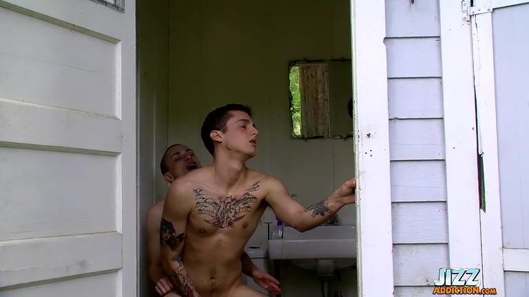 And Exhibitionist Fuck - Chris Porter And Phillip Ashton