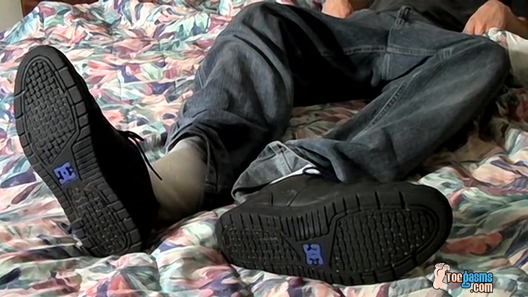 Cummy Feet With Sexy Aaron - Aaron Jackson