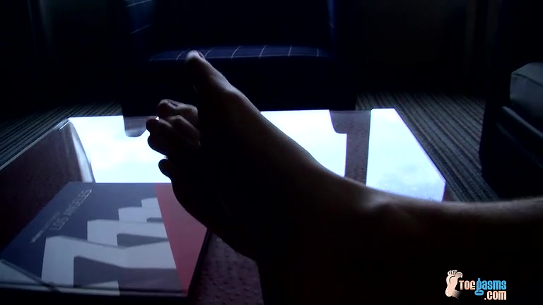 A Toe-Curling Load For Justin - Dustin Beeber