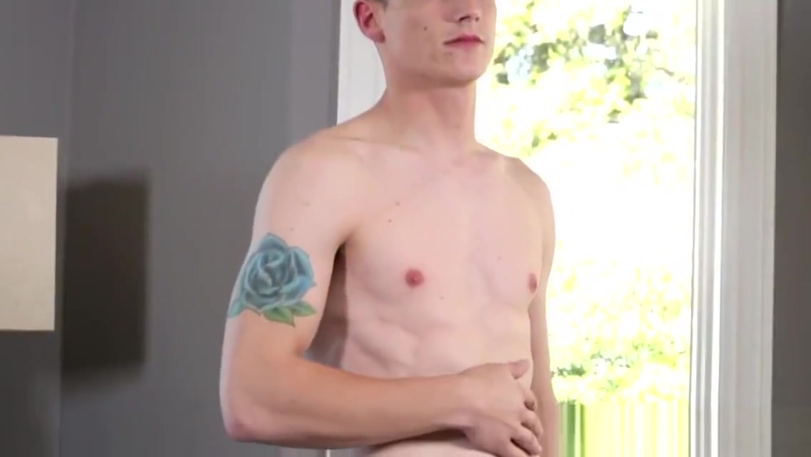 Straight office guy in solo masturbation