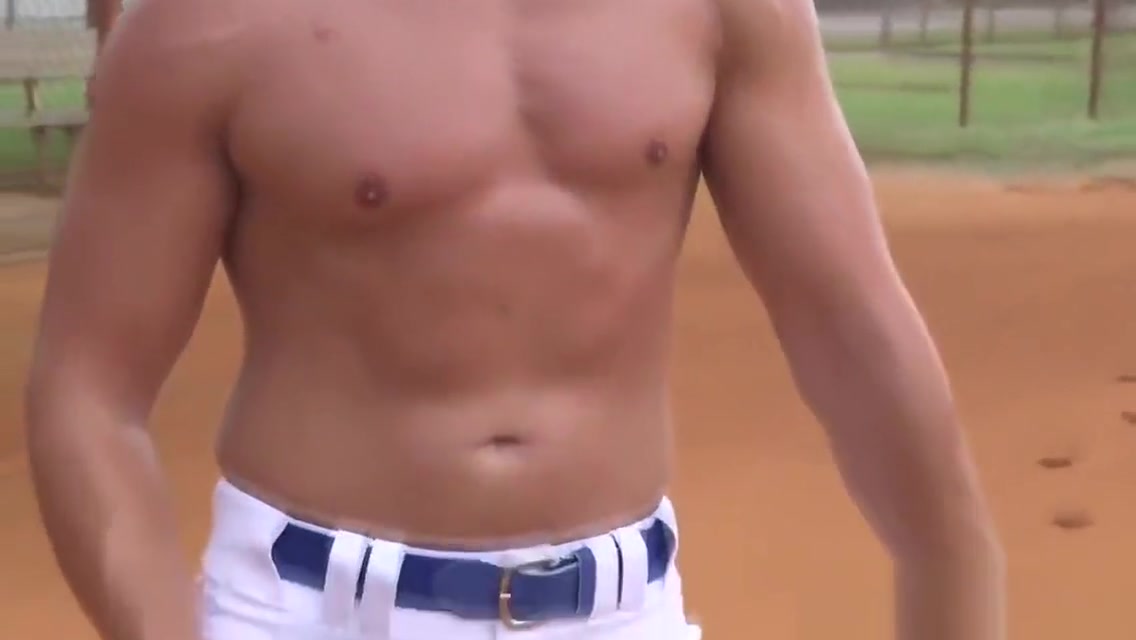 Stunning jocks bang in shower after baseball game