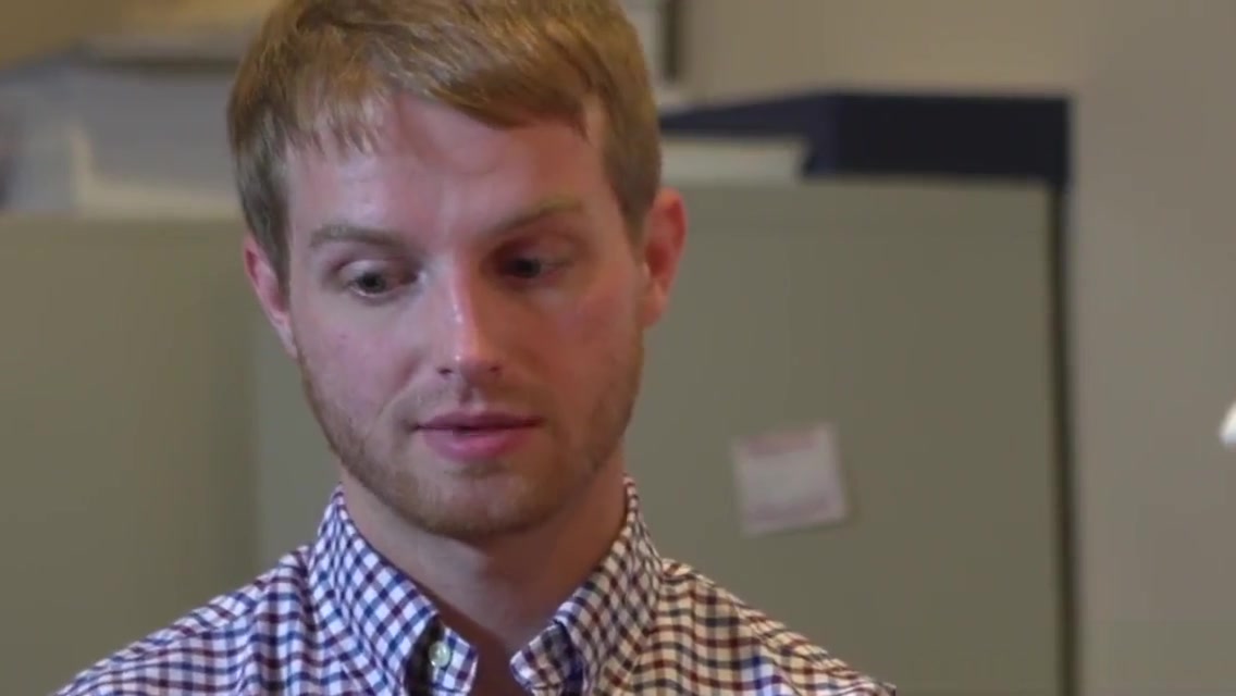 Cute twink cocksucked in the office