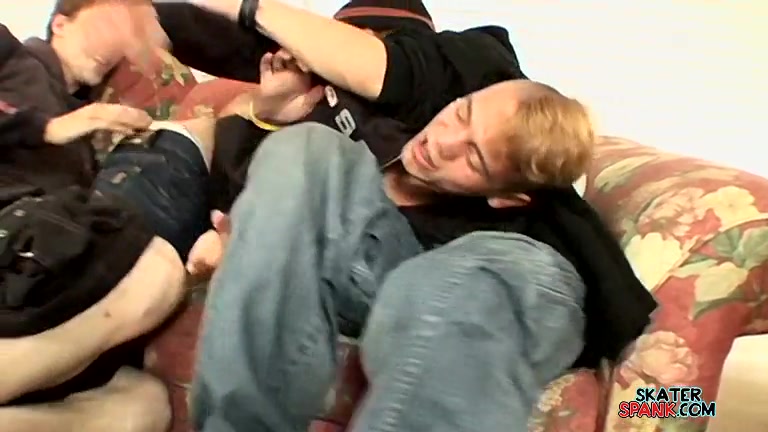 Skater Spank Wars Get Feisty! - Aaron Jackson, Boomer Jacoby And Jester