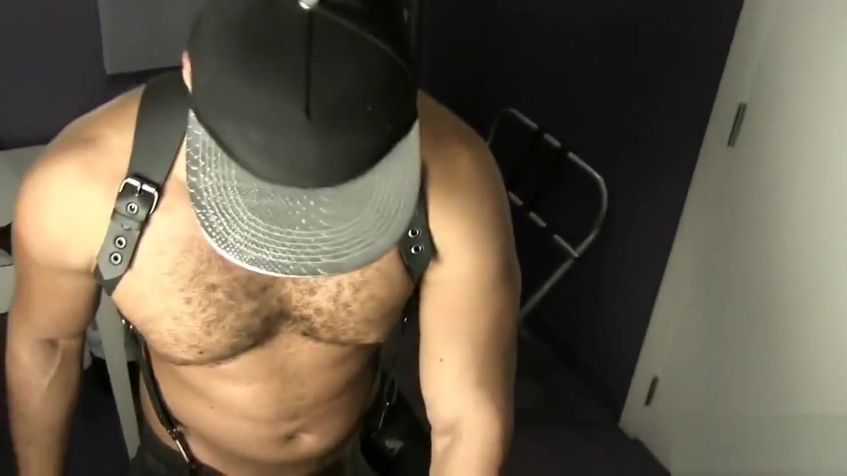 blackman with giga cock fucks kinky Asian bare