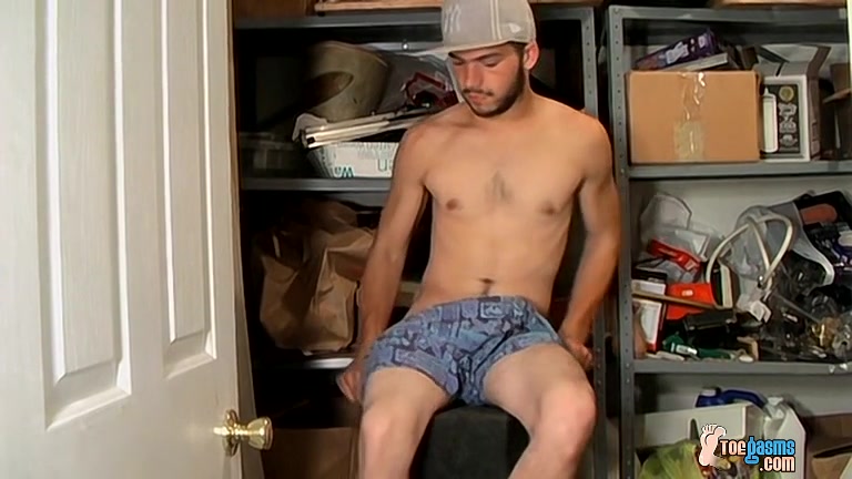 Hairy Cock And Cummy Feet - Lil B