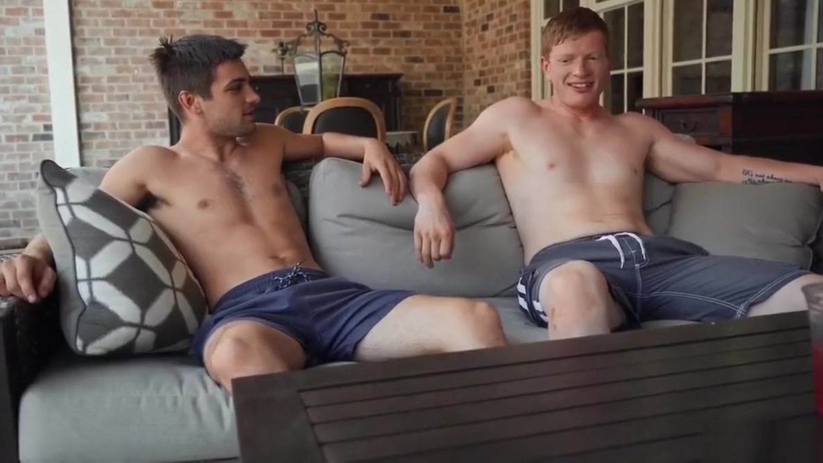 Johnny Rapid and Kyle Connors fucking each other bare