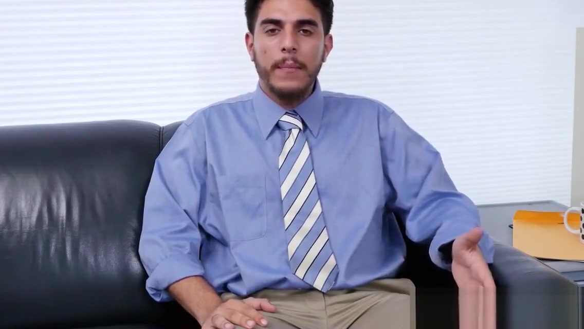 Jock sucked off before gay office threeway