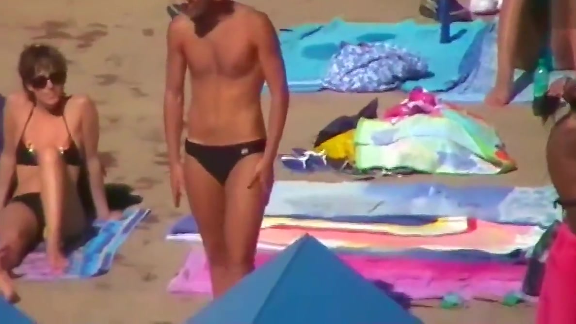 Let's spy next door Italian males in speedos 1u1y