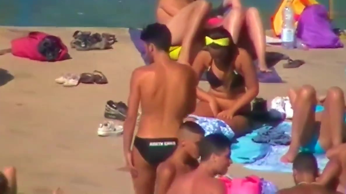 Let's spy next door Italian males in speedos 1u1y