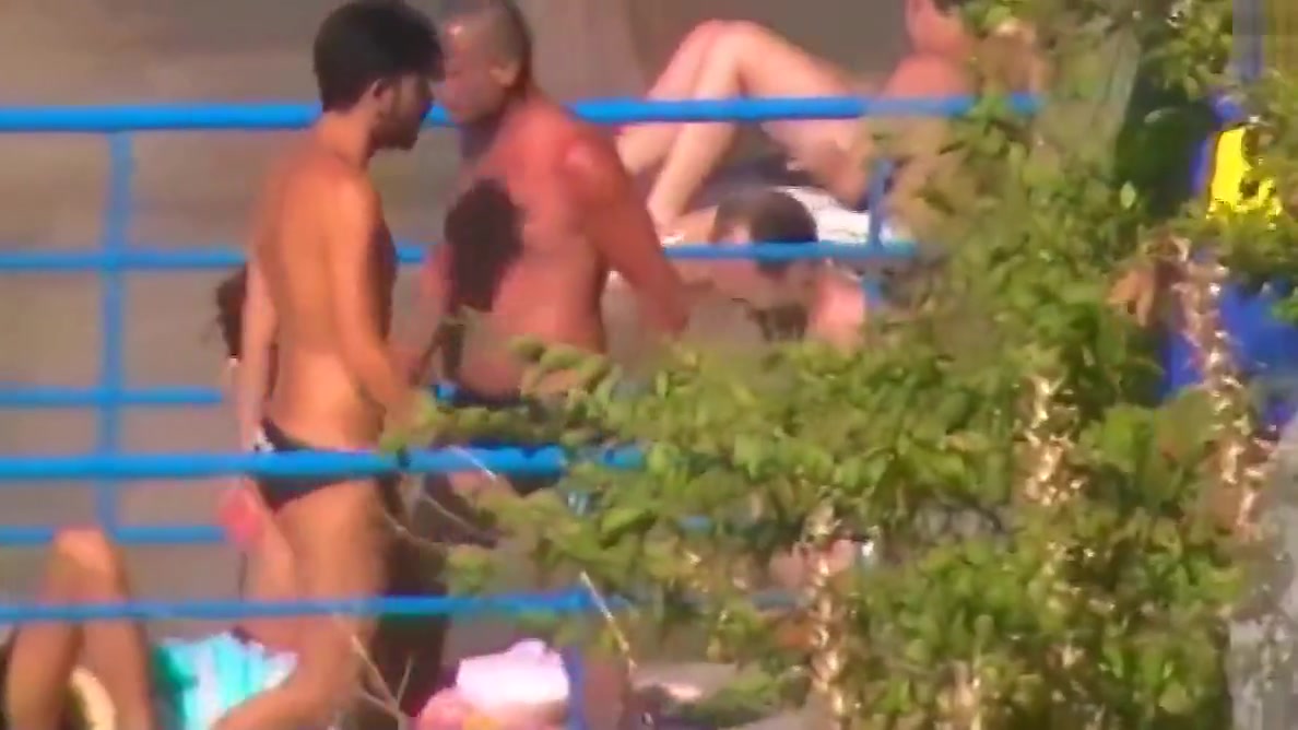 Let's spy next door Italian males in speedos 1u1y
