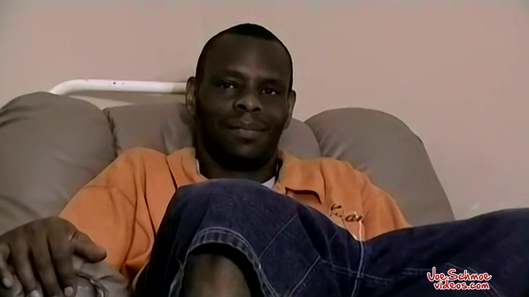 Bi Black Dude Dee Works It - Dee