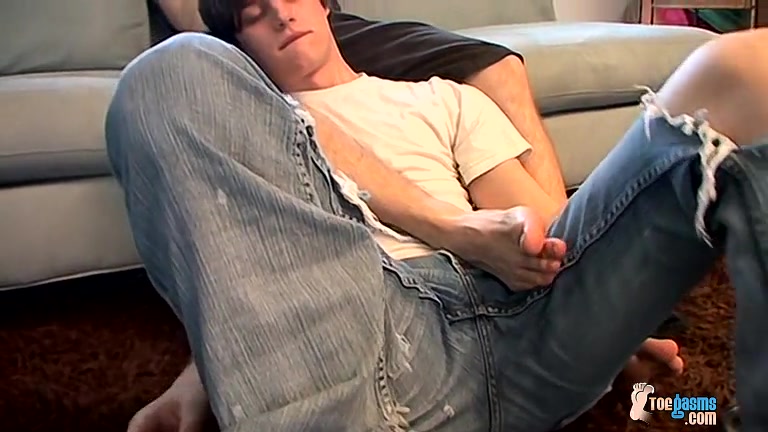 Hung Boy Worships A Jock - Kelly Cooper And Ayden James