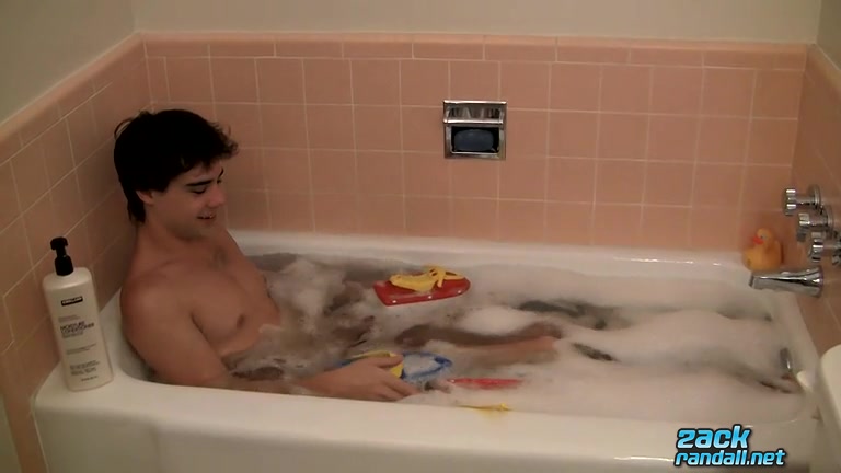 Ball Draining Bathtime Jack Off - Zack Randall