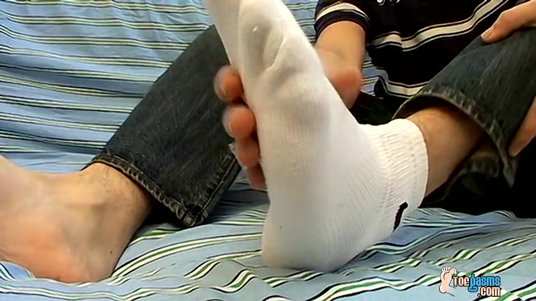 Sexy European Boy Feet! - Kyle Valasek