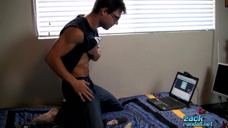 Camming Boys Cum Splashing - Zack Randall