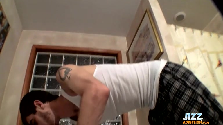 Straight Slim Duke Gets Sticky - Duke