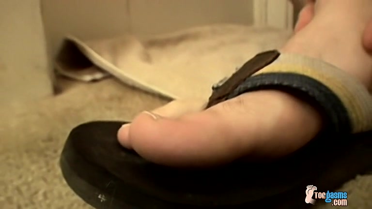 Barefoot Boy Delivers Some Juice - Nailz