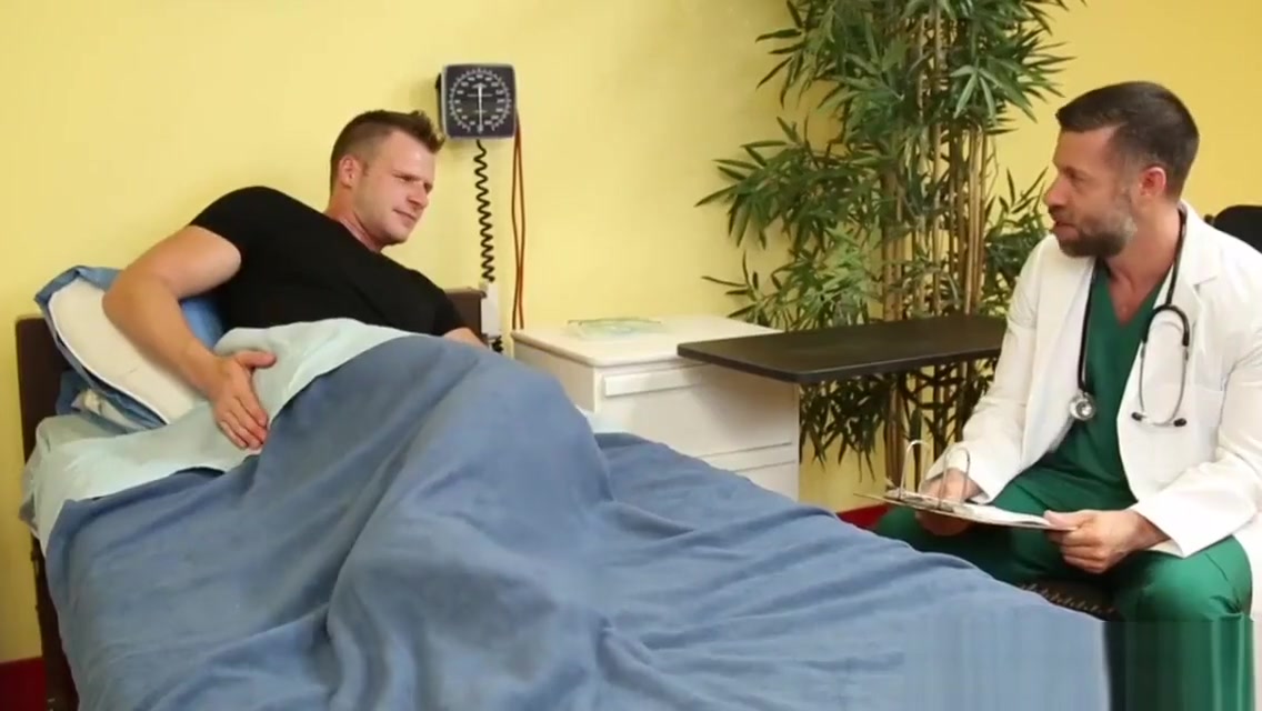 Tugged submissive hunk gets bound by doctor