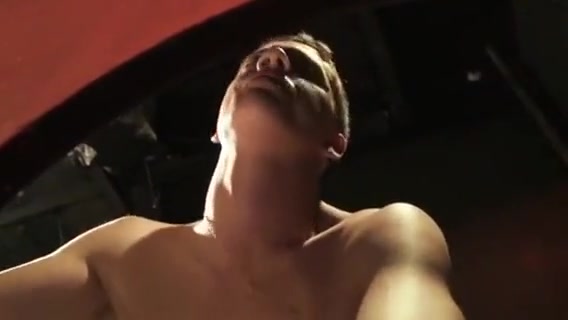 gloryhole orgy in club