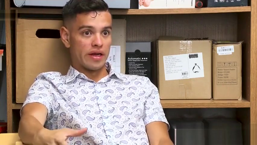 Latino theft detained by a Lost Prevention officer