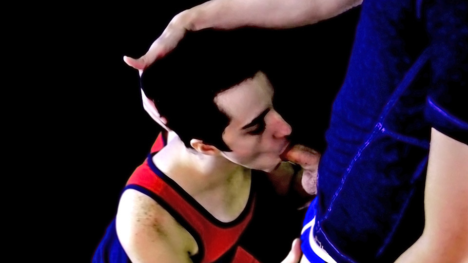 Aron Sucks A Big Juicy Dick! - Aron Malt And Trace Van De Kamp