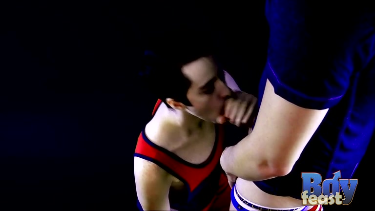 Aron Sucks A Big Juicy Dick! - Aron Malt And Trace Van De Kamp