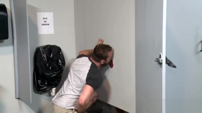 Dude blows gloryhole cock