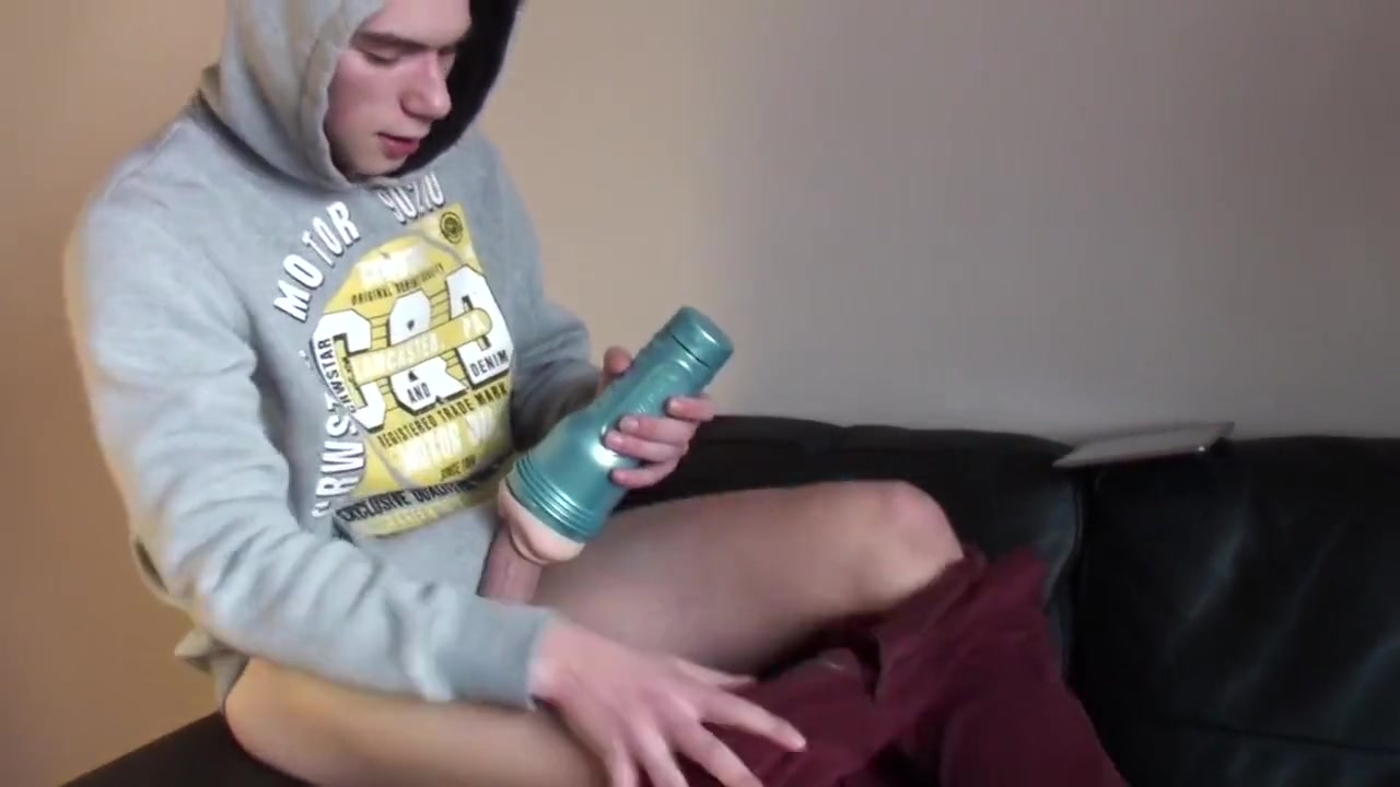 SKATE CZECH BOY CASTING handjob cumshot