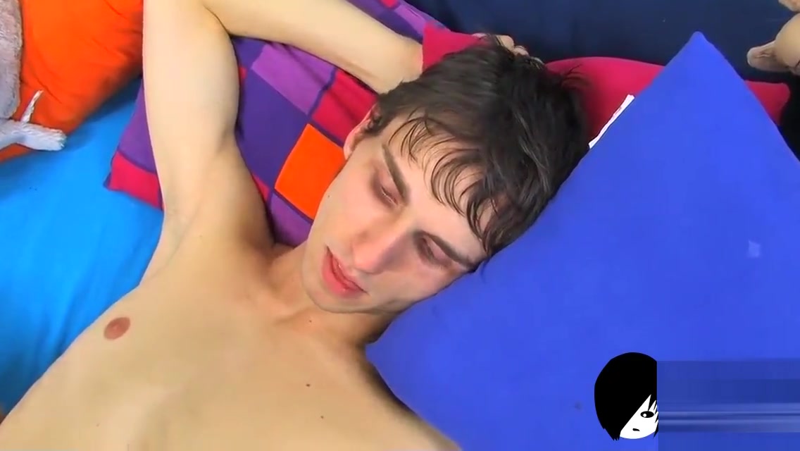 Kinky twink seduces his partner into fucking his tight ass