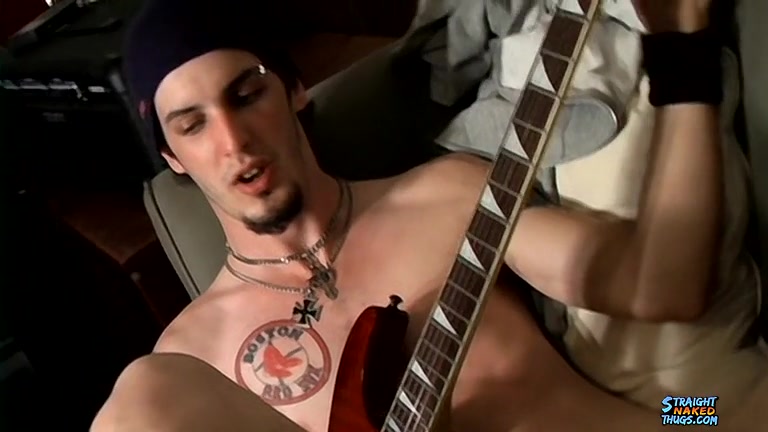 Naked Rocker Jacks His Meat - Axel