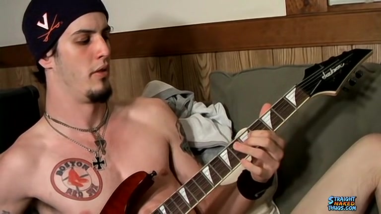 Naked Rocker Jacks His Meat - Axel
