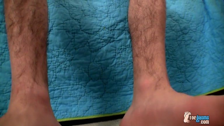 Splashing Cum Over His Feet - Wiley
