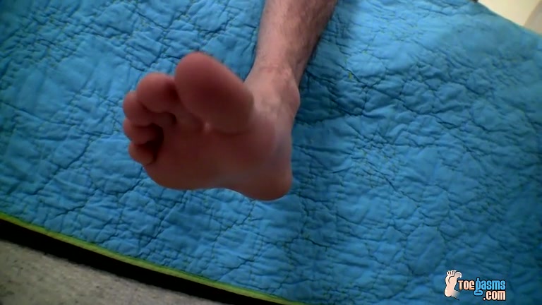 Splashing Cum Over His Feet - Wiley