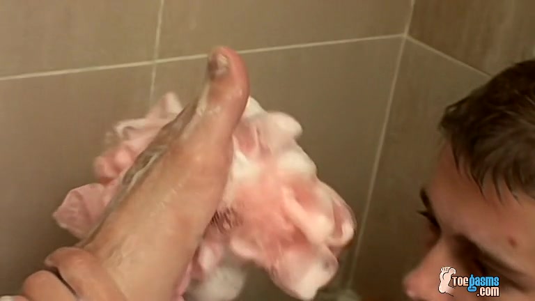 Foot Friends Fuck In The Tub - Ayden James And Kayden Daniels